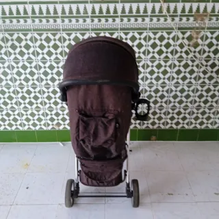 Cochecito de paseo marrón