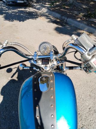 Suzuki Intruder Azul - Moto Cruiser