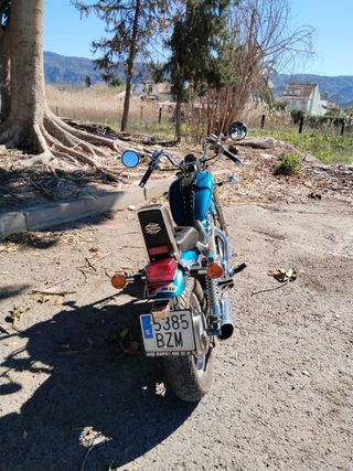 Suzuki Intruder Azul - Moto Cruiser