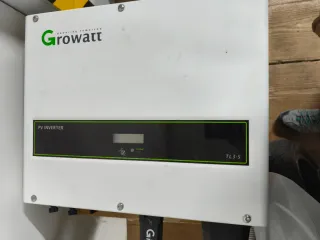 Inversor Híbrido Trifásico Growatt 7200W