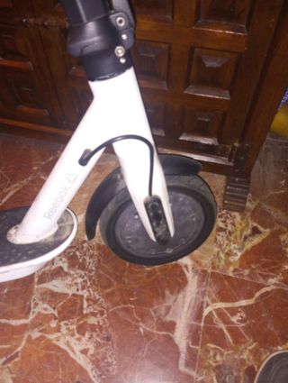 Patinete Eléctrico Reebok Usado