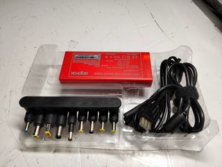 Approx Adaptador e Inversor de Corriente Auto/Interior 90W Negro/Rojo