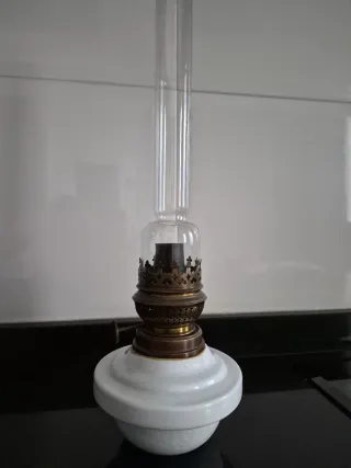 Lámpara de aceite antigua Quinque