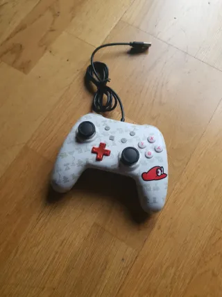 Mando PowerA Super Mario Odyssey Switch