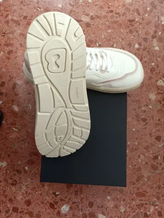 Zapatillas Barefoot Blancas Talla 43 nuevas