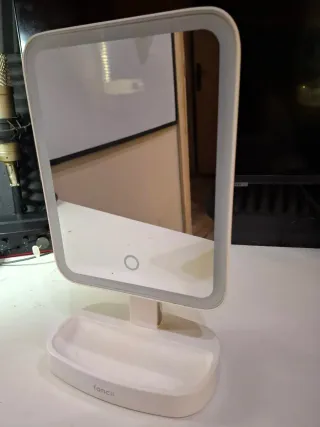 Specchio per trucco LED caldo e freddo