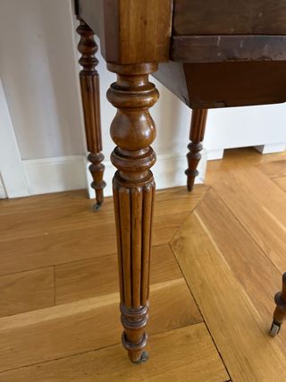 Mueble costurero frances antiguo. Caoba