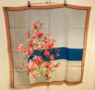 Bellissimo Foulard Valentino Seta Stratos 100%seta