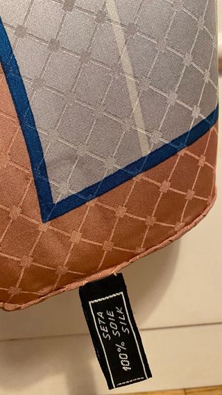 Bellissimo Foulard Valentino Seta Stratos 100%seta