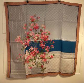 Bellissimo Foulard Valentino Seta Stratos 100%seta