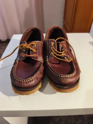 Náuticos de piel marrones