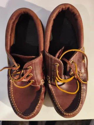 Náuticos de piel marrones