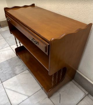 Mesa auxiliar madera con cajón