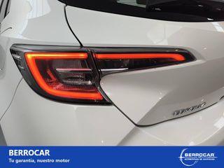 Toyota Corolla 1.8 125H ACTIVE TECH E-CVT