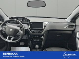 Peugeot 2008 Allure PureTech 110 S&S 6 Vel. MAN