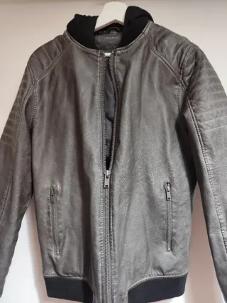 Cazadora polipiel gris hombre Primark