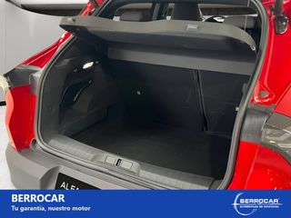 Alfa Romeo Junior Ibrida Intensa 108kW (145CV)