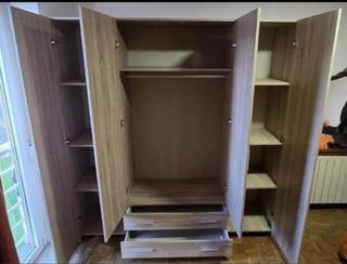 Armario blanco de madera