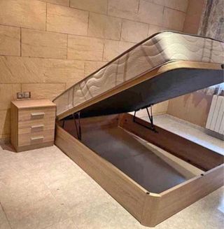 Armario blanco de madera