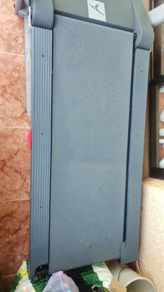 Cinta de correr la más grande de motor decathlo