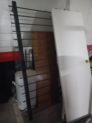 Ventana completa con rejas