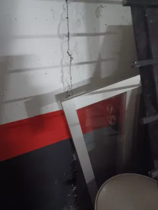 Ventana completa con rejas