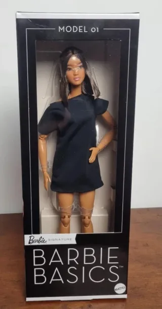 Barbie Basics Model 01