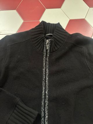 Cardigan Betty Barclay nero zip tasche. Pura lana