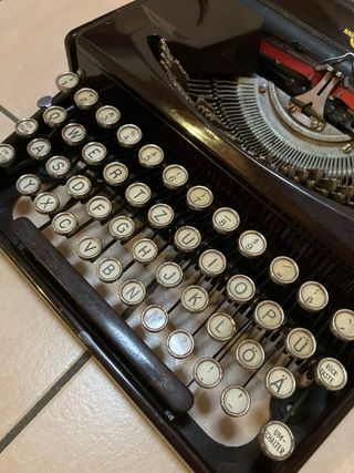 Macchina da scrivere Erika Seidel & Naumann