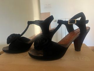 Zapatos de tacón Chie Mihara Talla 39 Negros