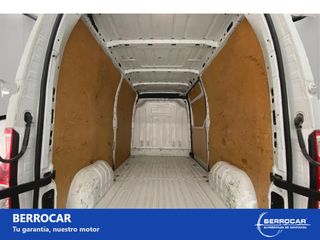 Renault Master Furgón T L2H2 3300 dCi 110