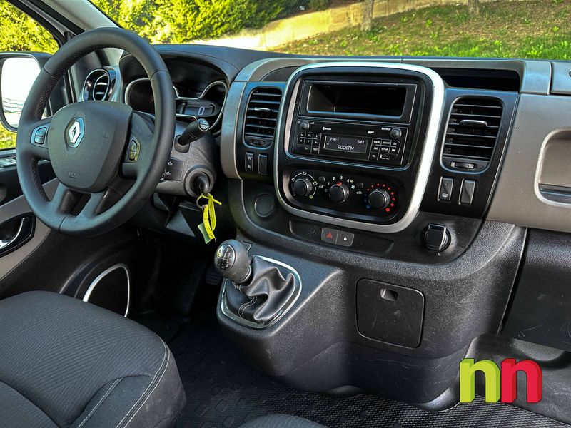 Renault Trafic 2021, foto 11