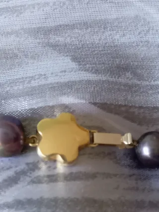 Precioso collar de oro 18k y perlas naturales iris