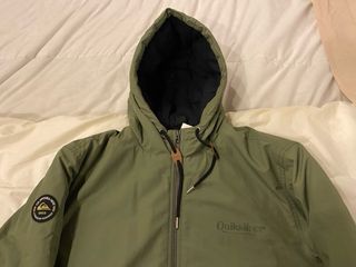 Abrigo Quiksilver talla M nuevo a estrenar