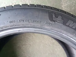 Michelin 255/45-21 106W Pilot Sport EV polestar