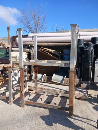 Jaulas metálicas apilables