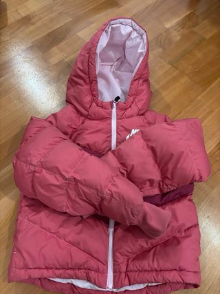 Abrigo niña NIKE 9-10 años