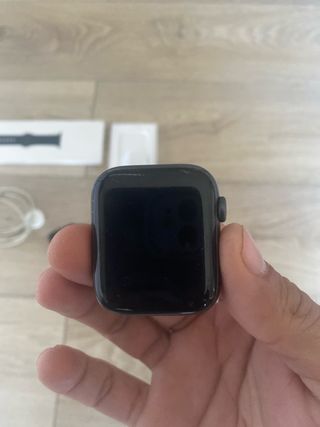 Apple Watch Space Gray SE