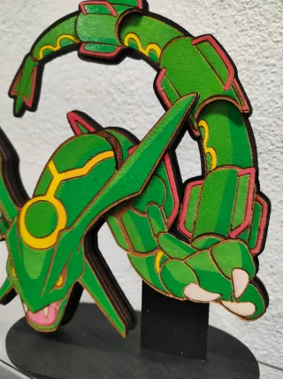 Statuetta Rayquaza Pokemon Legno