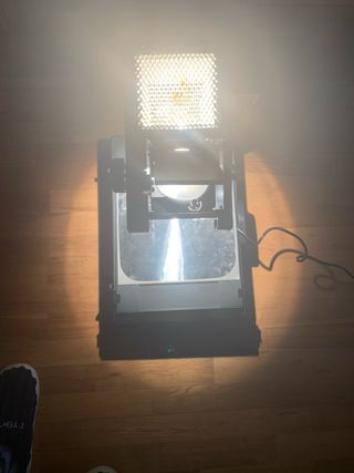 Proyector de transparencias gris