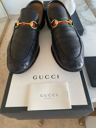 Zapatos Gucci Negro Piel Hebilla Dorada