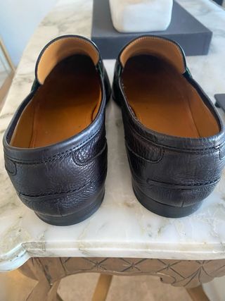 Zapatos Gucci Negro Piel Hebilla Dorada