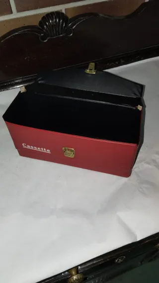 Maletín Cassette Rojo