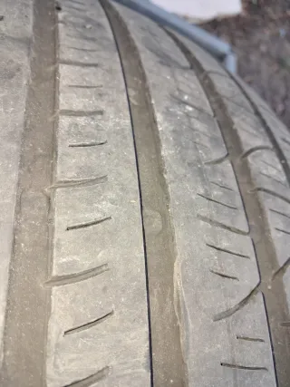Neumáticos 225/55 R20