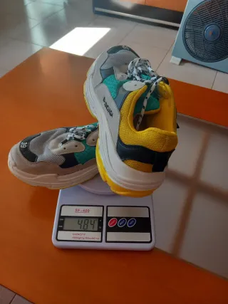 Zapatillas Balenciaga grises y amarillas