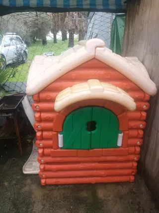 Casa de juegos infantil de plástico