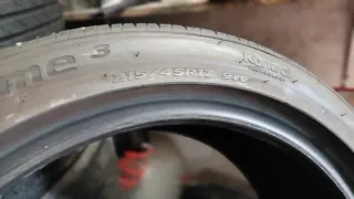 Neumático 215/45/17