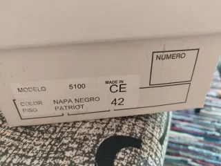 Zapatos negros de cordones