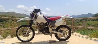 Honda XR Enduro Moto