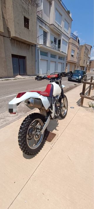 Honda XR Enduro Moto